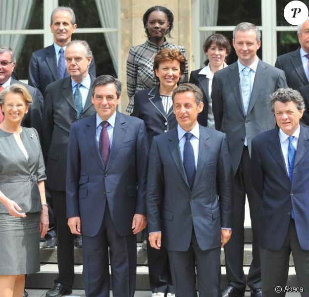 Nicolas Sarkozy Ii Decouvrez Les Nouvelles Femmes Qui L Entourent Celles Qui Restent Et Celles Qui Partent C Est Pas Tres People Purepeople