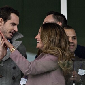 Andy Murray et sa femme Kim Sears lors du 2019 Cheltenham Festival le 13 mars 2019.