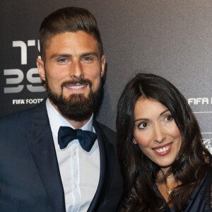 Olivier Giroud (plus beau but de l'année) et sa femme Jennifer enceinte - The Best FIFA Football Awards 2017 au London Palladium à Londres, le 23 octobre 2017. © Pierre Perusseau/Bestimage