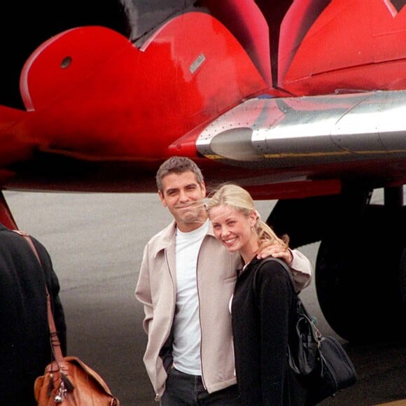 George Clooney et Celine Balitran à Paris le 24 juin 1997.