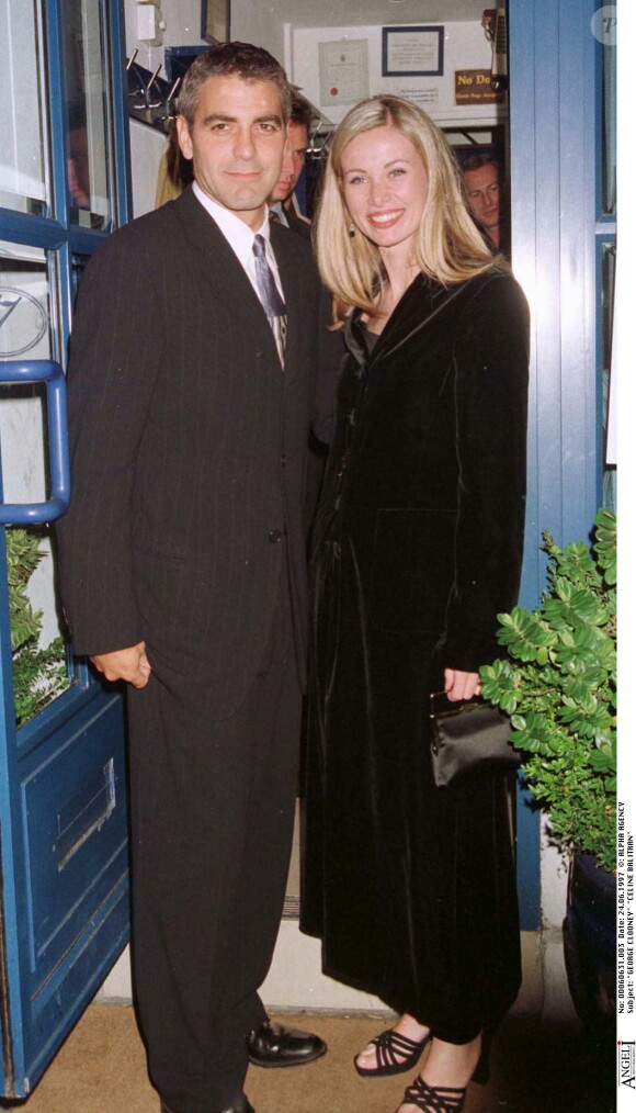 George Clooney et Celine Balitran à Londres le 24 juin 1997.