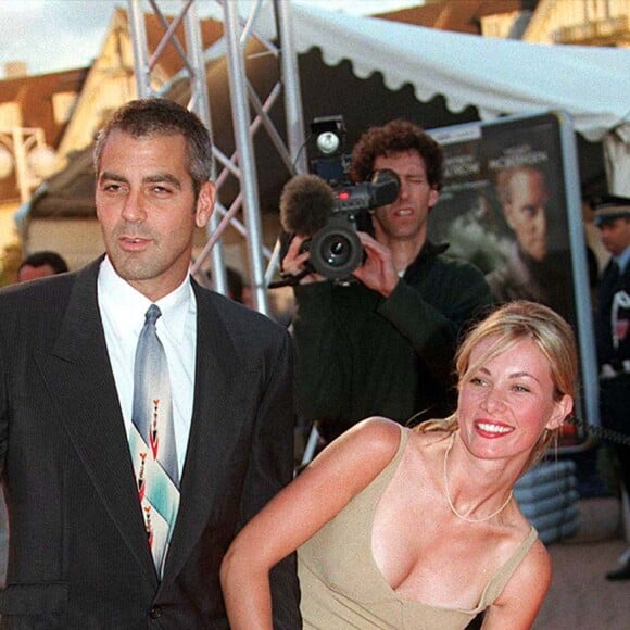 George Clooney et Celine Balitran à Deauville (1998).