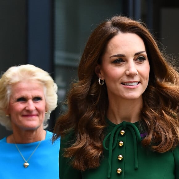 Catherine (Kate) Middleton, duchesse de Cambridge arrivent à Wimbledon pour la finale féminine à Londres, le 13 juillet 2019.