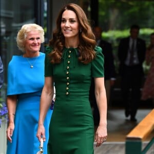 Catherine (Kate) Middleton, duchesse de Cambridge arrivent à Wimbledon pour la finale féminine à Londres, le 13 juillet 2019.