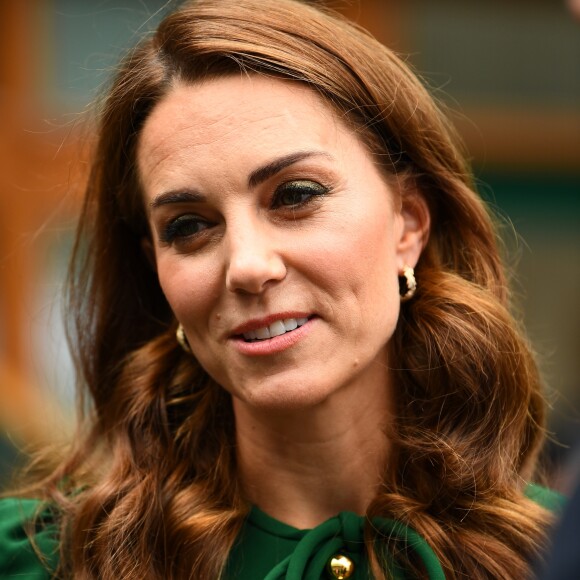 Catherine (Kate) Middleton, duchesse de Cambridge arrivent à Wimbledon pour la finale féminine à Londres, le 13 juillet 2019.