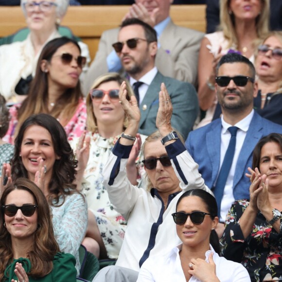 Kate Middleton, Meghan Markle et Pippa Middleton très complices lors du tournois de Wimbledon, le samedi 13 juillet 2019.