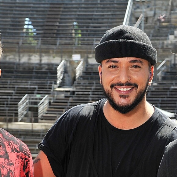 Exclusif - Kendji Girac, Slimane et Nikos Aliagas lors de l'enregistrement de l'émission "La Chanson de l'Année 2019" aux Arènes de Nîmes, le 16 mai 2019. © Guillaume Gaffiot/Bestimage