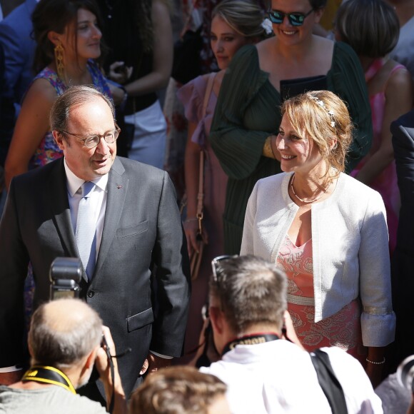 Ségolène Royal et François Hollande - Mariage de Thomas Hollande et de la journaliste Emilie Broussouloux l'église de Meyssac en Corrèze, près de Brive, ville d'Emiie. Le 8 Septembre 2018. © Patrick Bernard-Guillaume Collet / Bestimage