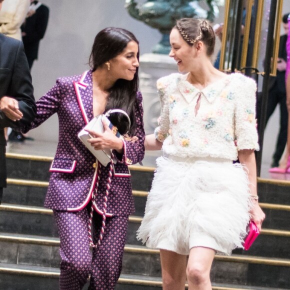 Leïla Bekhti et Marion Cotillard à la sortie du gala Vogue Foundation lors de la mode Haute-Couture automne-hiver 2019/2020 au Trianon à Paris, France, le 02 juillet 2019. © Tiziano da Silva/Bestimage