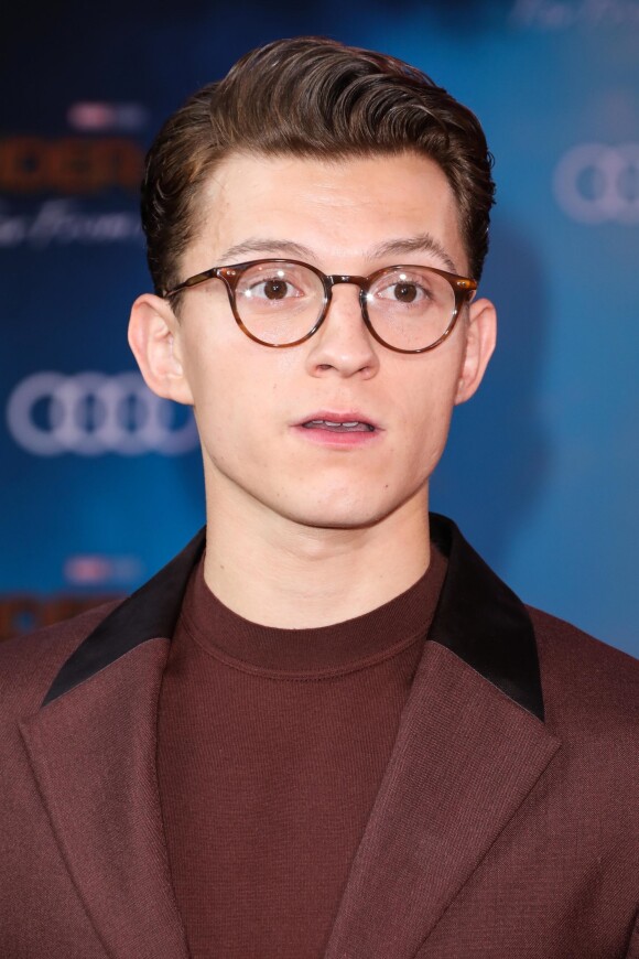 Tom Holland - Les célébrités assistent à la première de "Spider-Man : Far from home" au Chinese Theatre à Los Angeles, le 26 juin 2019.