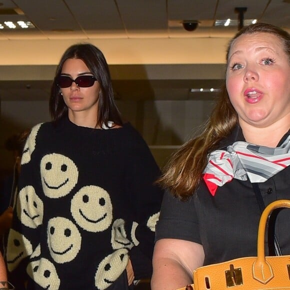 Exclusif - Kendall Jenner à son arrivée à l'aéroport de LAX à Los Angeles, le 17 juillet 2019.