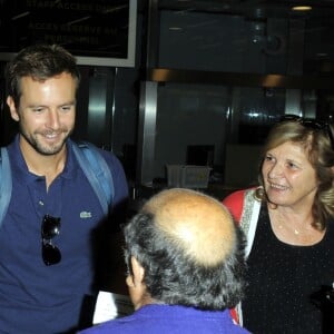 Exclusif - Marc-Olivier Fogiel et son Mari François Roelants - La bande à Ruquier à la gare de St-Pancras repart de Londres après avoir fêté les 90 ans de Claude Sarraute à Londres le 24 juin 2017.