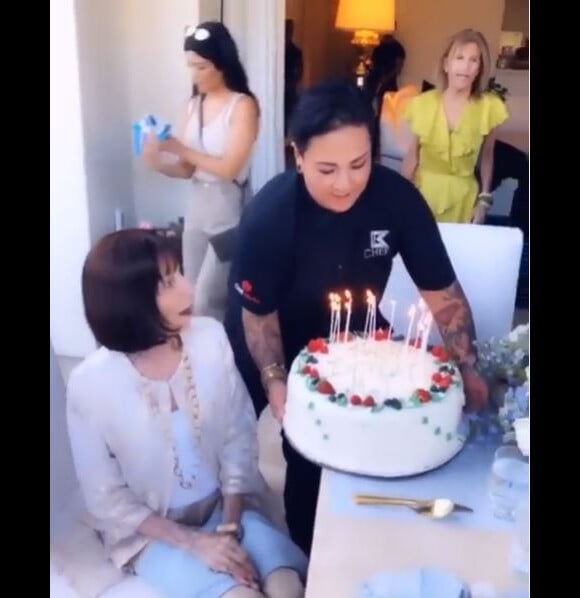 Mary Jo, la maman de Kris Jenner, fête son anniversaire en présence de sa fille, de ses petits-enfants et arrières-petits-enfants. Juillet 2019.