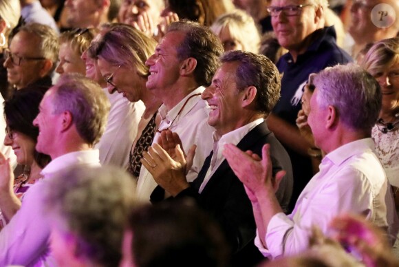 Semi-exclusif - Renaud Muselier, Nicolas Sarkozy et Gil Bernardi (Maire de Le Lavandou) - Carla Bruni-Sarkozy en concert au théâtre de Verdure du Grand Jardin à Le Lavandou le 23 juillet 2019. © Dominique Jacovides-Cyril Moreau/Bestimage