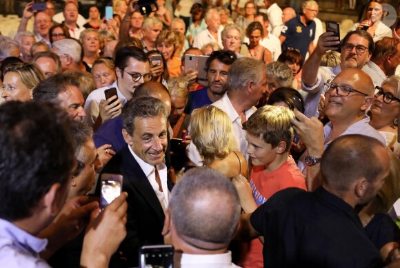 Semi-exclusif - Nicolas Sarkozy - Carla Bruni-Sarkozy en concert au théâtre de Verdure du Grand Jardin à Le Lavandou le 23 juillet 2019. © Dominique Jacovides-Cyril Moreau/Bestimage