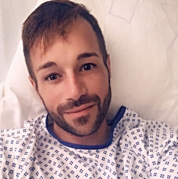 Phil Storm sur son lit d'hôpital après son opération du coeur, le 24 juillet 2019, sur Instagram