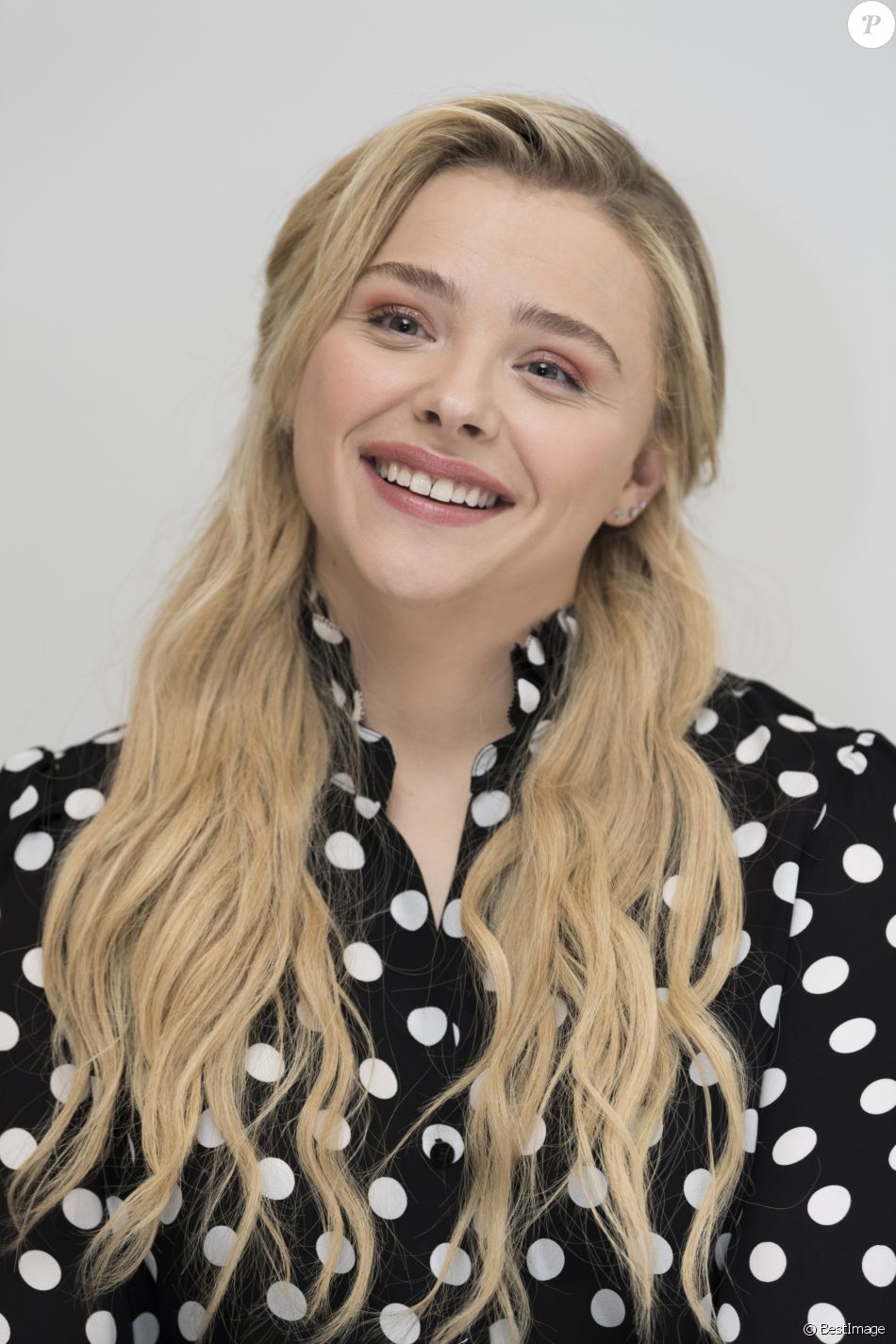 Chloe Grace Moretz en conférence de presse pour le film Greta à Beverly