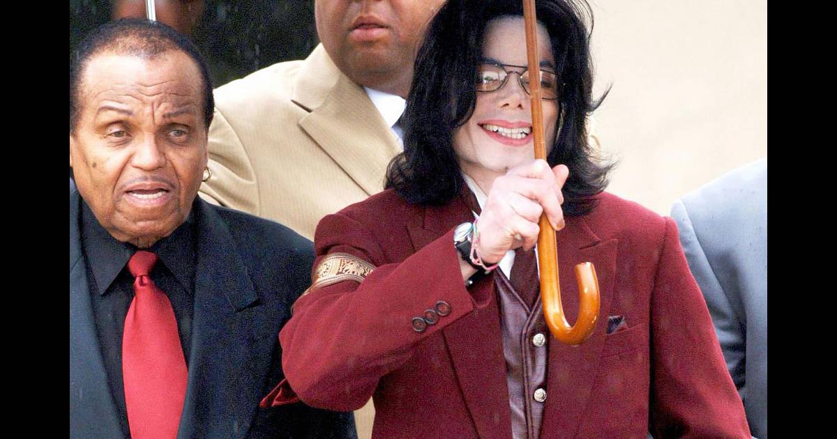 Le père de Michael Jackson échappe à la mort.