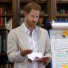 Prince Harry : Pieds nus pour un discours secret devant Katy Perry ?