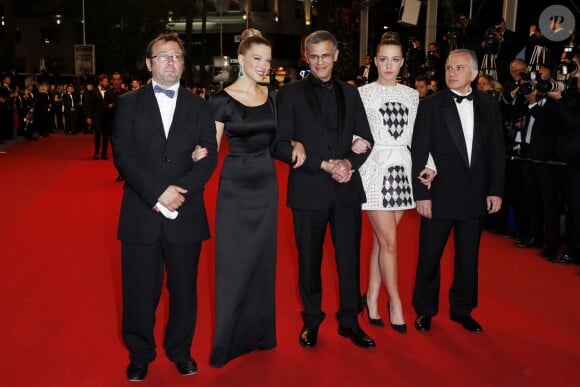 Vincent Maraval, Lea Seydoux (bijoux Chopard), Abdellatif Kechiche, Adele Exarchopoulos et Brahim Chioua - Montee des marches du film "La vie d'Adele-Chapitre 1 et 2" lors du 66eme festival du film de Cannes. Le 23 mai 2013