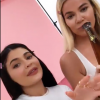 Kylie Jenner et Khloé Kardashian s'apprêtent à se maquiller ensemble après avoir bu plusieurs shots d'alcool, Instagram, jeudi 01 août 2019