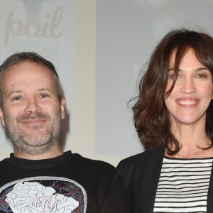 Prix de "La Moustache d'or" (meilleur acteur) décerné à Jason RESIL (non présent à la soirée) représenté par le réalisateur Julien HÉRICHON pour le film "L'allée des siffleurs" avec Linda Hardy - 7ème festival Cours Charlie, Courts ! au cinéma Chaplin St Lambert à Paris le 8 décembre 2018. © Guirec Coadic/Bestimage