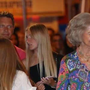 La reine Letizia d'Espagne, ses deux filles, les princesses Leonor et Sofia, et sa belle-mère la reine Sofia d'Espagne sont allées voir le spectacle "The Swan Lake Ballet" à l'Auditorium à Palma de Majorque. Le 2 août 2019.