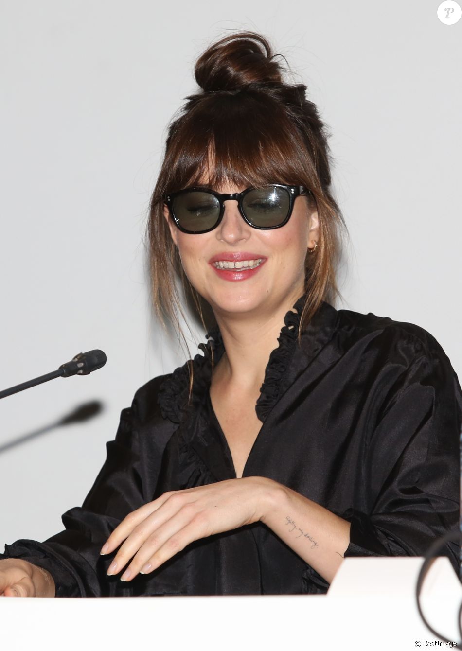 Dakota Johnson lors de la conférence de presse du Jury du 17eme