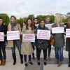 Mia Frye, Aure Atika, Maud Fontenoy, Elsa Zylberstein, Géraldine Nakache, Alexandra Lamy, Sandrine Kiberlain et Lisa Azuelos - Marche de femmes, place du Trocadéro, à l'initiative de l'écrivain Amanda Sthers pour appeler à la libération de jeunes filles enlevées par le groupe Boko Haram au Nigéria. Paris le 13 mai 2014