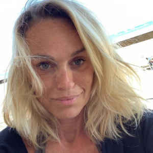 Cécile de Ménibus profite de vacances bien mérités, Calvi, le 2 août 2019.