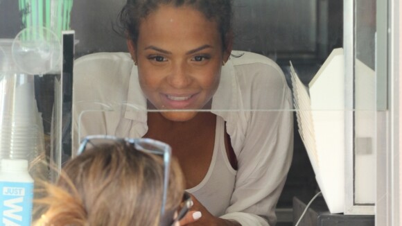 Christina Milian enceinte et épuisée, se lance... dans les beignets !