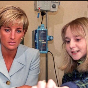 Diana à l'hôpital St Markl de Londres en 1997.