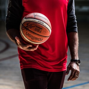 Tony Parker, quadruple champion NBA, rend visite à la classe de 5ème Basket du collège Jean Zay à Bondy le 7 septembre 2018.