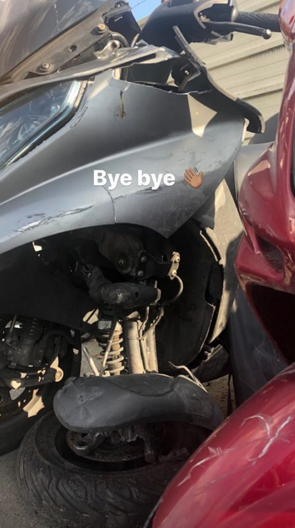 Marvin ("Secret Story 10") a été vicitme d'un accident de scooter. Voici la photo de sa moto. Août 2019.