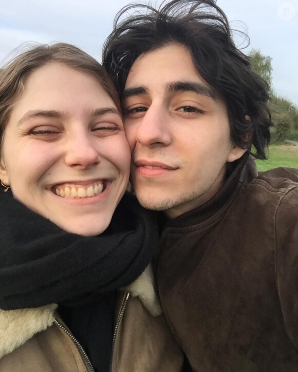 Ben Attal et sa petite-amie, Sara.