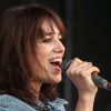 Charlotte Gainsbourg en concert au Mosaic Music 2019 sur l'île Nouvelle-Hollande à Saint-Pétersbourg, Russie, le 2 juillet 2019.
