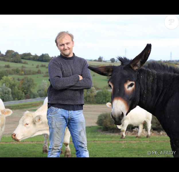 Julien L Amour Est Dans Le Pre Bientot Papa Jolie Photo Avec Sa Compagne Purepeople