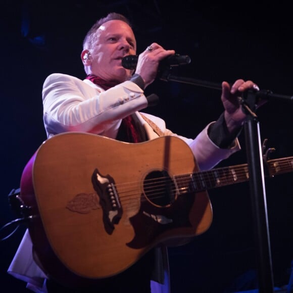 Kiefer Sutherland et son groupe en concert à Londres le 21 juin 2018