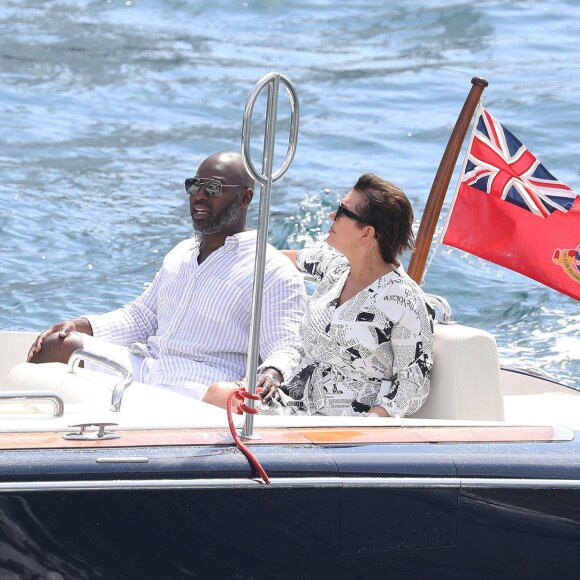 Kris Jenner et son compagnon Corey Gamble en vacances à Monaco, le 16 août 2019.
