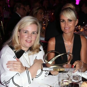 Hélène Darroze et Laeticia Hallyday (pour l'association La Bonne Etoile) - 7ème édition du dîner du Global Gift Gala organisé au Four Seasons Hôtel George V à Paris. Le 9 mai 2016. © Dominique Jacovides / Bestimage