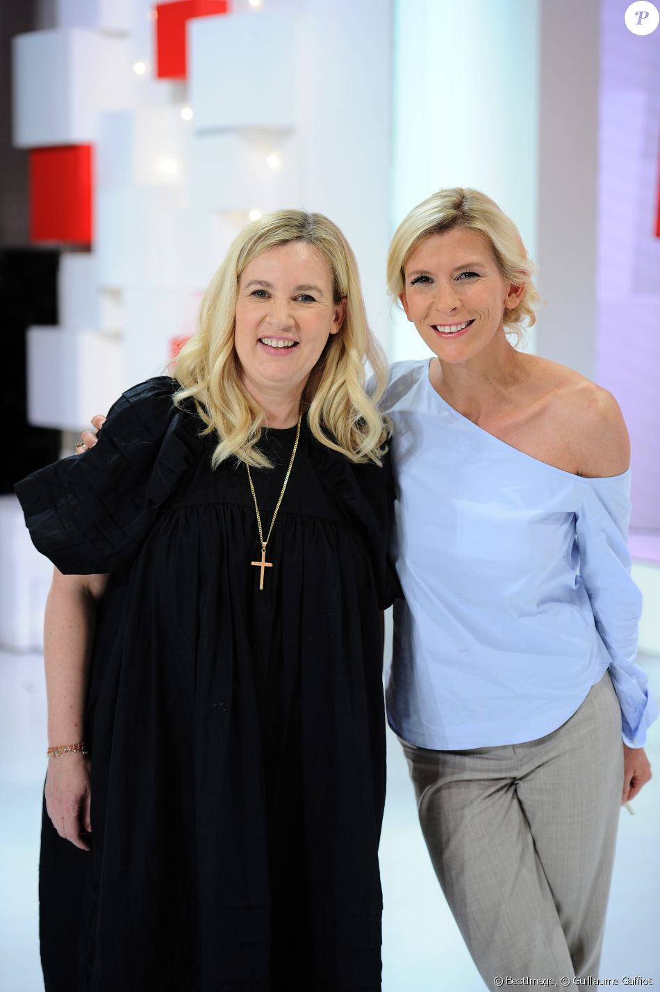 Helene Darroze Et Helene Gateau Enregistrement De L Emission Vivement Dimanche Presentee Par M Drucker Et Diffusee Le 30 Juin Sur France 2 Le 5 Juin 19 C G Purepeople