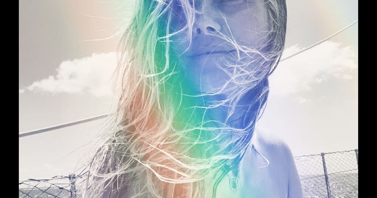 Heidi Klum seins nus Elle pose topless pour sa lune de miel Purepeople