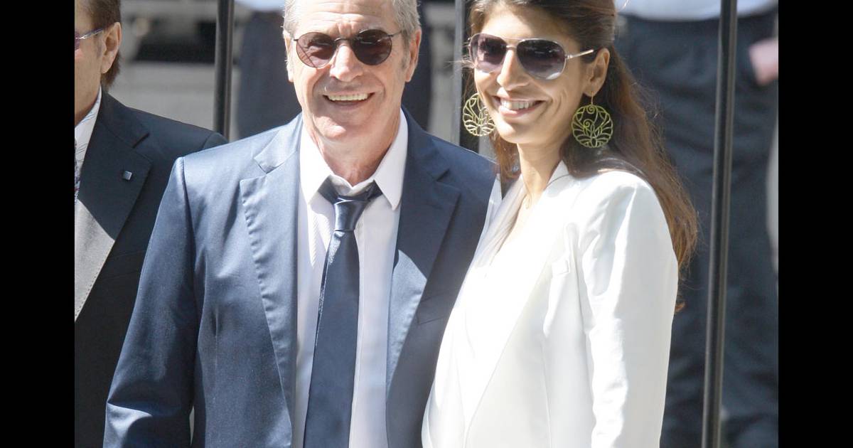 Jean Claude Darmon Et Sa Nouvelle Compagne Jean-Claude Darmon et sa compagne Hoda Roche au mariage de Laurence