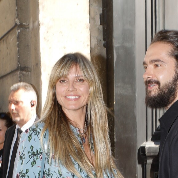 Heidi Klum et son fiancé Tom Kaulitz arrivent au défilé Haute Couture Valentino collection Automne-Hiver 2019/20 à l'hôtel Salomon de Rothschild à Paris, France, le 3 juillet 2019. © Veeren-ClovisBestimage