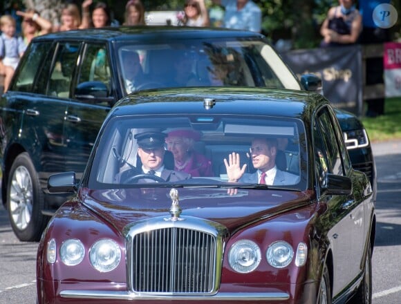 Le prince William, duc de Cambridge, La reine Elisabeth II d'Angleterre - Les membres de la famille royale se rendent à la messe à Ballater le 25 août 2019.