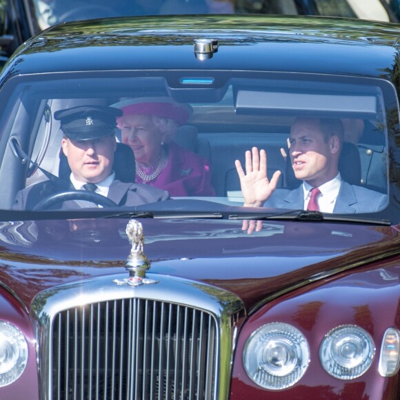 Le prince William, duc de Cambridge, La reine Elisabeth II d'Angleterre - Les membres de la famille royale se rendent à la messe à Ballater le 25 août 2019.