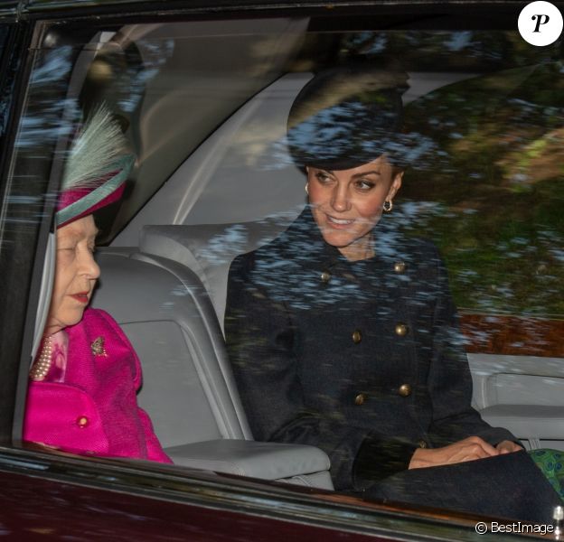 La reine Elisabeth II d'Angleterre, Catherine Kate Middleton, duchesse de Cambridge - Les membres de la famille royale se rendent à la messe à Ballater le 25 août 2019.
