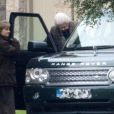 La reine Elisabeth II d'Angleterre (monte du côté conducteur de son Range Rover) - Les membres de la famille royale du Royaume Uni arrivent à un déjeuner privé, loin du protocole, près de Loch Muick en Ecosse le 23 août 2019.