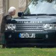 La reine Elisabeth II d'Angleterre (monte du côté conducteur de son Range Rover) - Les membres de la famille royale du Royaume Uni arrivent à un déjeuner privé, loin du protocole, près de Loch Muick en Ecosse le 23 août 2019.