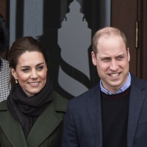 Le prince William, duc de Cambridge, et Kate Catherine Middleton, duchesse de Cambridge, en visite à la "Blackpool Tower" à Blackpool. Le 6 mars 2019  6 March 2019. Prince William, Duke of Cambridge and Catherine, Duchess of Cambridge visit the Blackpool Tower and meet members of the public gathered outside on the promenade in Blackpool06/03/2019 - BlackpoolCatherine (Kate) Middleton, duchesse de Cambridge